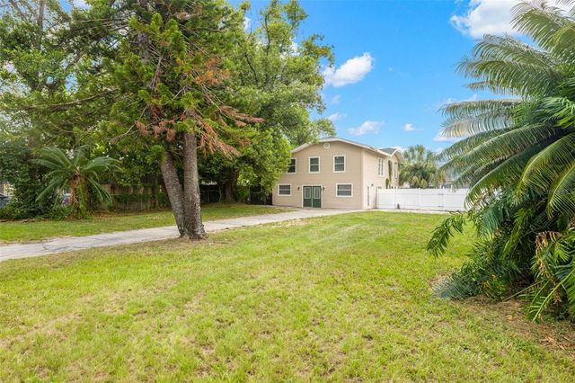 305 E HANNA AVENUE, Tampa, FL 33604