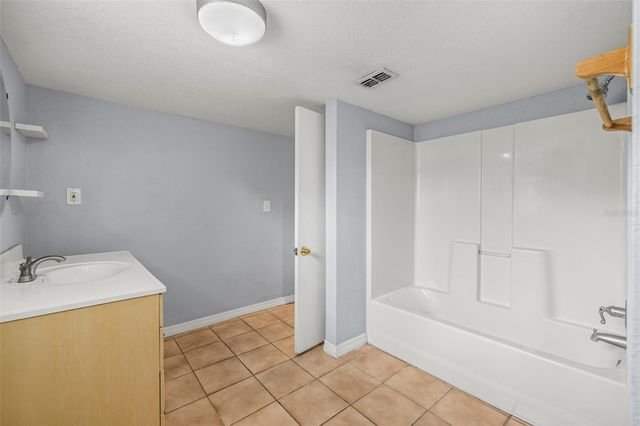 305 E HANNA AVENUE, Tampa, FL 33604