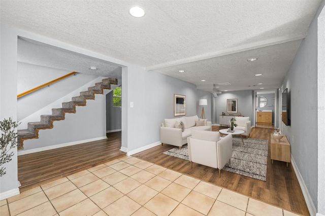 305 E HANNA AVENUE, Tampa, FL 33604