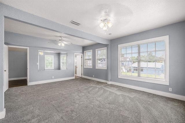 305 E HANNA AVENUE, Tampa, FL 33604
