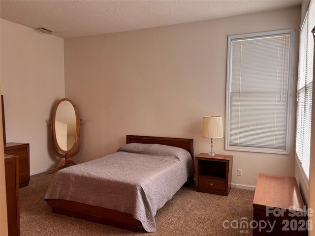 39 Tisha Lane, Hendersonville, NC 28739