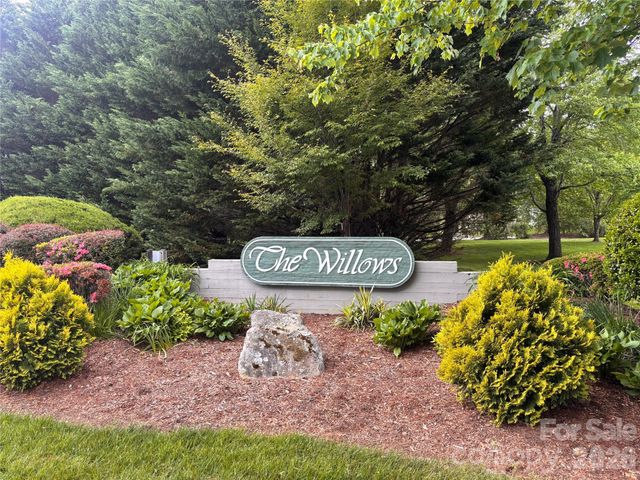 39 Tisha Lane, Hendersonville, NC 28739