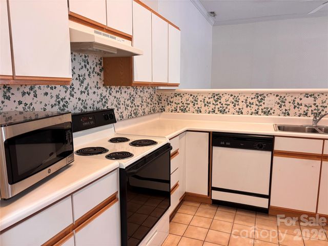 39 Tisha Lane, Hendersonville, NC 28739