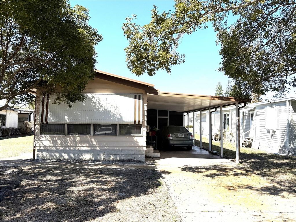 9150 LAKE POINT BOULEVARD, Lake Wales, FL 33898