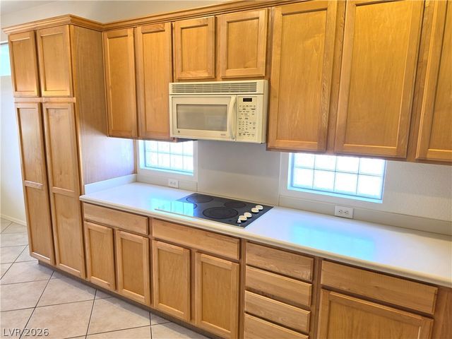 1853 EAGLE MESA Avenue, Henderson, NV 89012