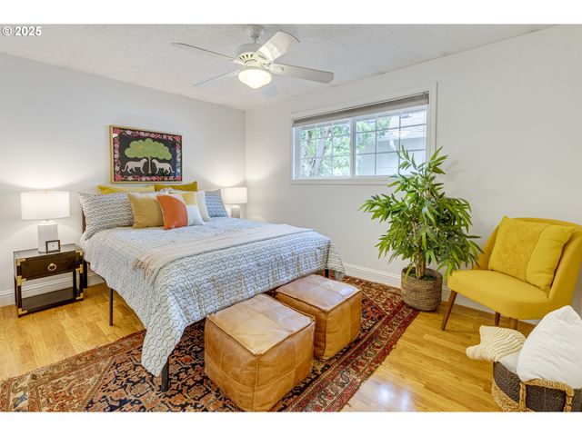 180 Sw 130TH Ave, Beaverton, OR 97005