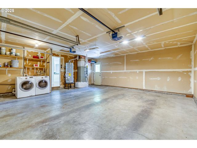 180 Sw 130TH Ave, Beaverton, OR 97005