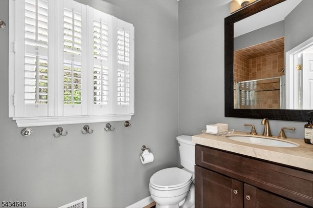 865 Madison Ave, Bridgewater Twp., NJ 08807