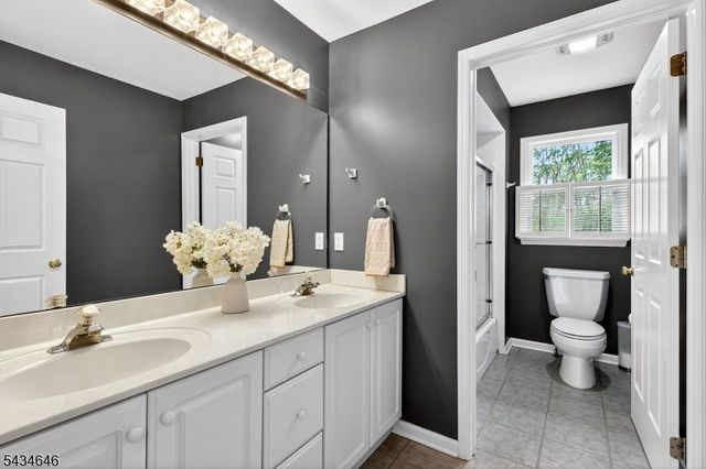 865 Madison Ave, Bridgewater Twp., NJ 08807