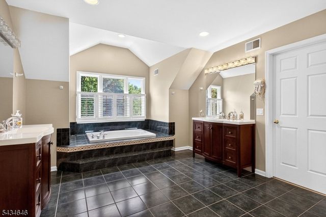 865 Madison Ave, Bridgewater Twp., NJ 08807