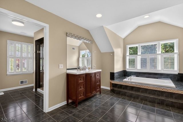 865 Madison Ave, Bridgewater Twp., NJ 08807