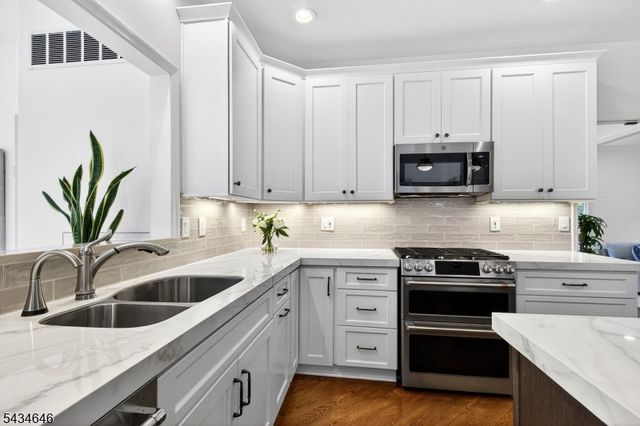 865 Madison Ave, Bridgewater Twp., NJ 08807
