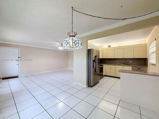 13300 SW 1st St 114O, Pembroke Pines, FL 33027