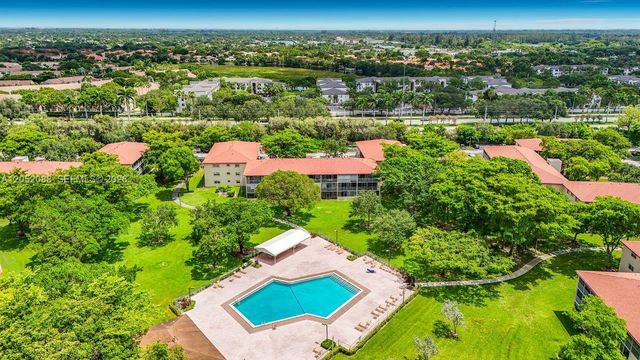 13300 SW 1st St 114O, Pembroke Pines, FL 33027