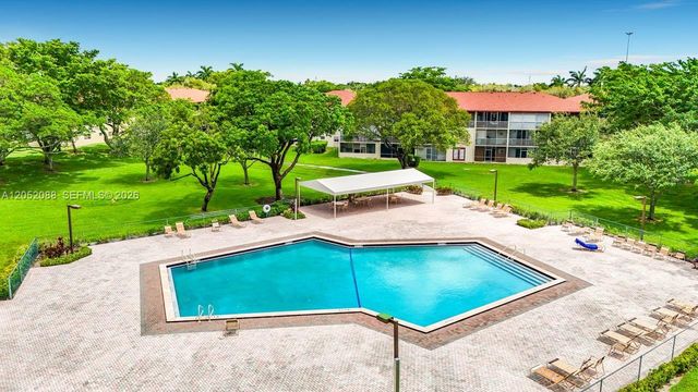 13300 SW 1st St 114O, Pembroke Pines, FL 33027