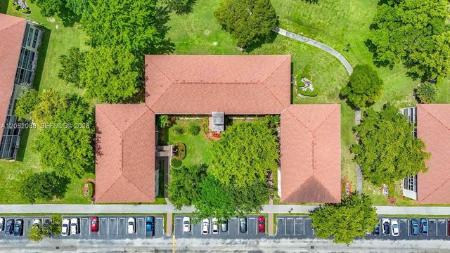 13300 SW 1st St 114O, Pembroke Pines, FL 33027