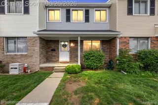 37077 Brynford Drive, Clinton Charter Township, MI 48036