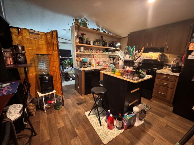 612 W Broadway, Jefferson, TX 75653