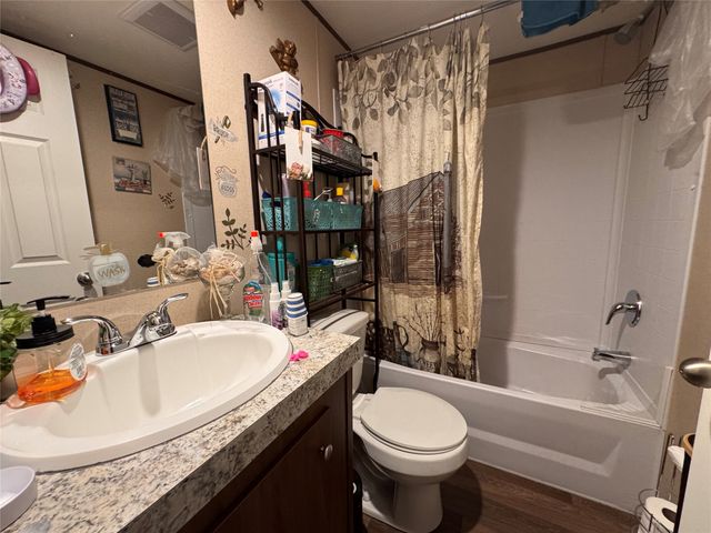 612 W Broadway, Jefferson, TX 75653
