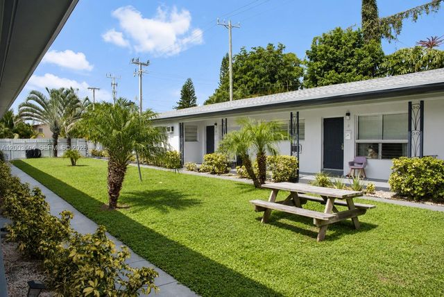 2206 Fillmore Street 110, Hollywood, FL 33020