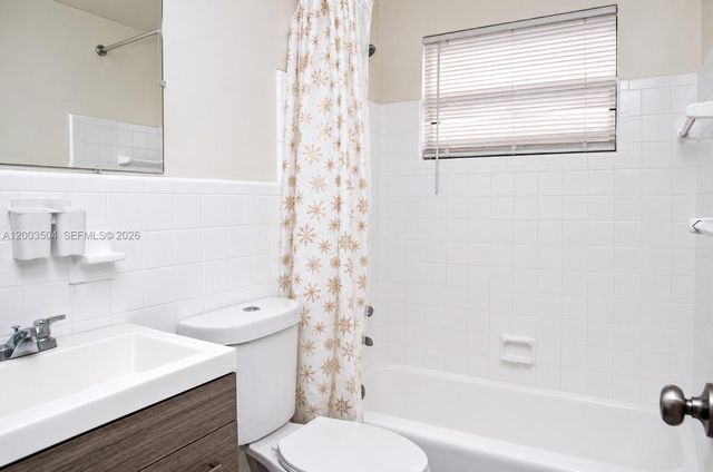 2206 Fillmore Street 110, Hollywood, FL 33020