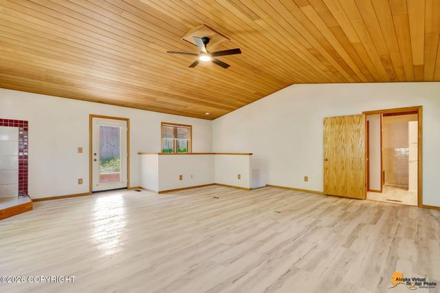 6611 Lawlor Circle, Anchorage, AK 99502