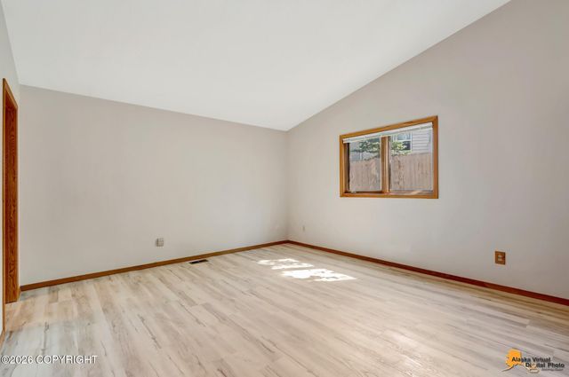 6611 Lawlor Circle, Anchorage, AK 99502