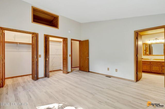 6611 Lawlor Circle, Anchorage, AK 99502