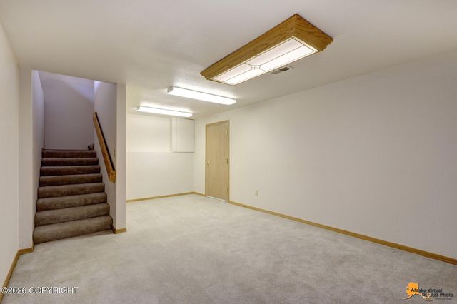 6611 Lawlor Circle, Anchorage, AK 99502