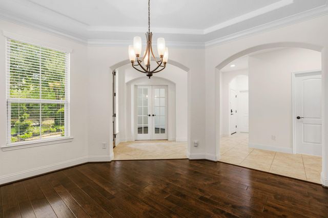 10 Waterfall Way, The Woodlands, TX 77375