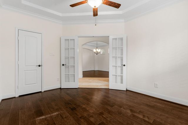 10 Waterfall Way, The Woodlands, TX 77375