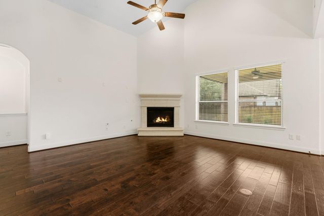 10 Waterfall Way, The Woodlands, TX 77375