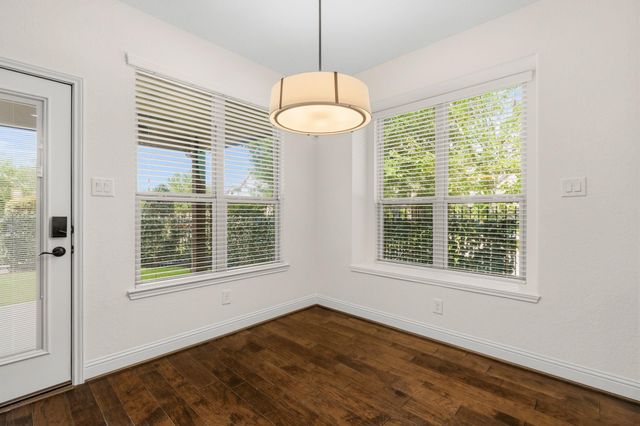 10 Waterfall Way, The Woodlands, TX 77375