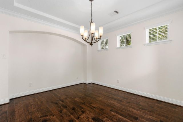 10 Waterfall Way, The Woodlands, TX 77375