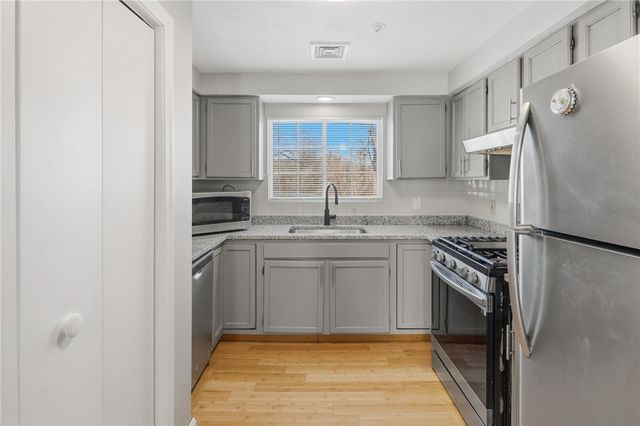 16 Joseph Street, Providence, RI 02904