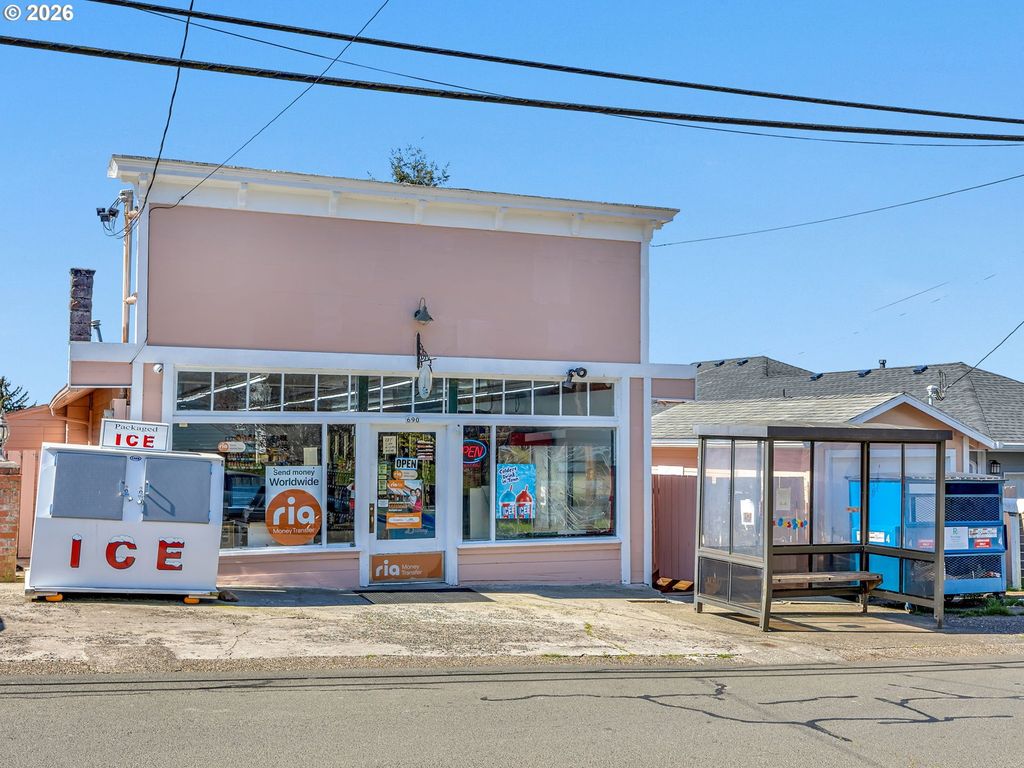 690 ALAMEDA Ave, Astoria, OR 97103