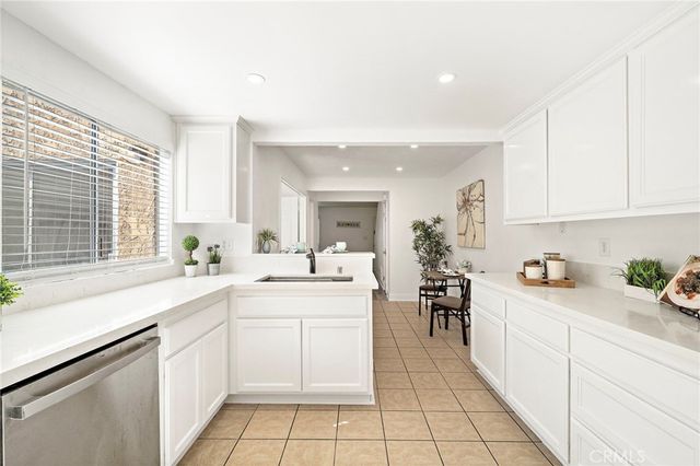 4902 Pearce, Huntington Beach, CA 92649