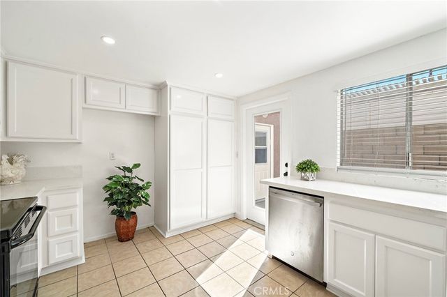 4902 Pearce, Huntington Beach, CA 92649