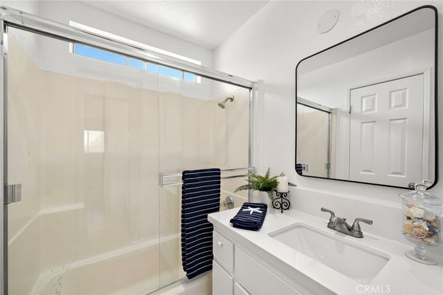 4902 Pearce, Huntington Beach, CA 92649