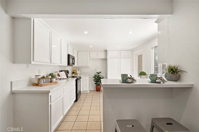 4902 Pearce, Huntington Beach, CA 92649