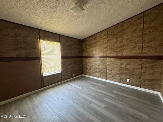 114 Pepper Ridge Road, Vicksburg, MS 39180