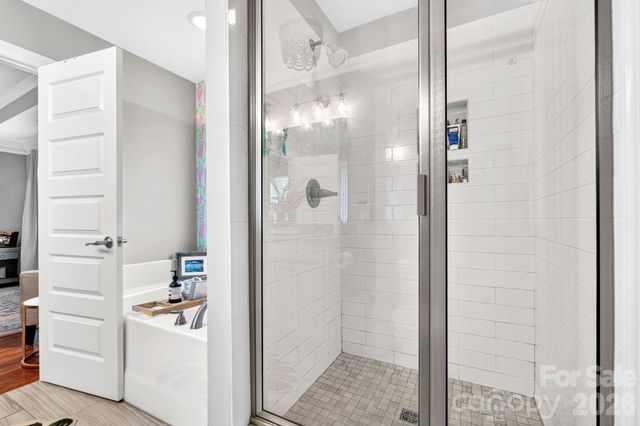 9 Winn Street, Greenville, SC 29601
