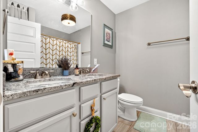 9 Winn Street, Greenville, SC 29601