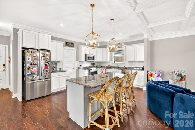 9 Winn Street, Greenville, SC 29601