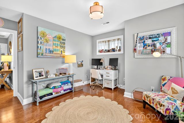 9 Winn Street, Greenville, SC 29601