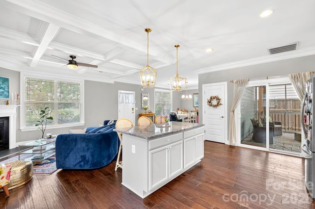 9 Winn Street, Greenville, SC 29601