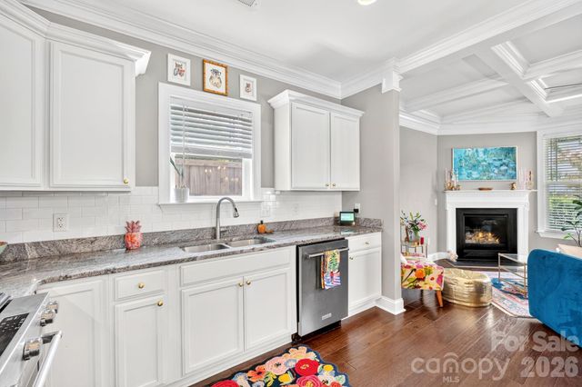 9 Winn Street, Greenville, SC 29601