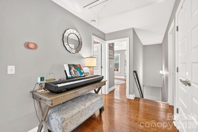 9 Winn Street, Greenville, SC 29601