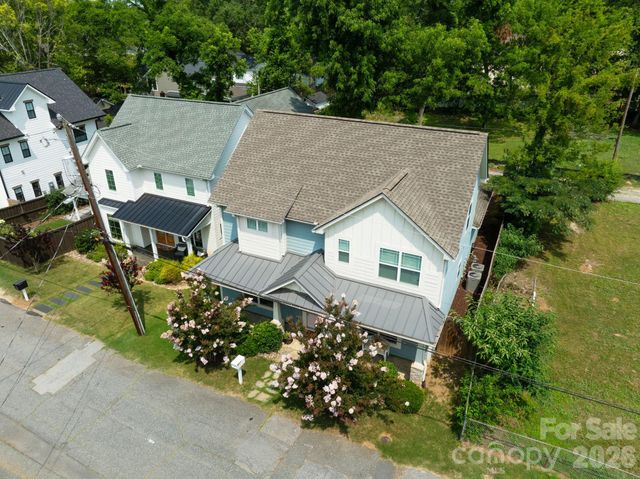 9 Winn Street, Greenville, SC 29601