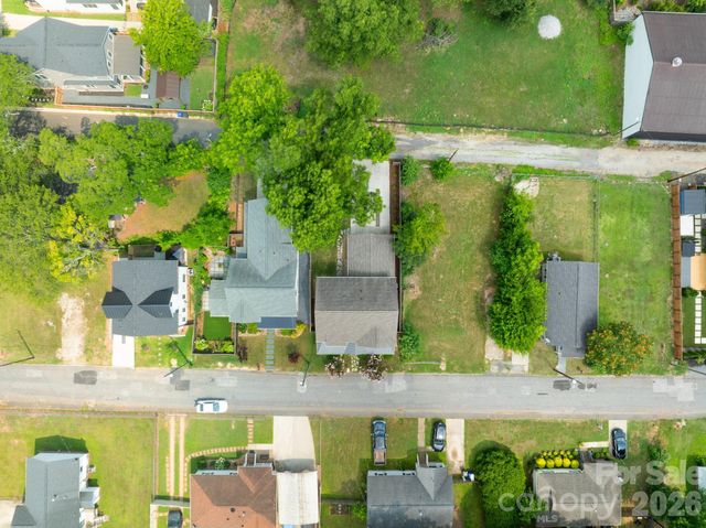 9 Winn Street, Greenville, SC 29601
